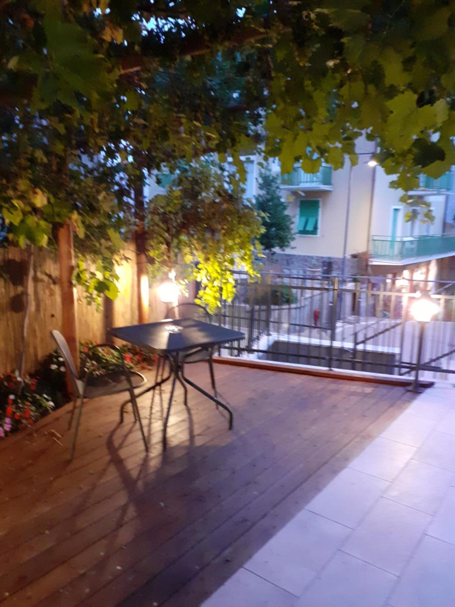 Alla Campanella Riva del Garda Exterior foto