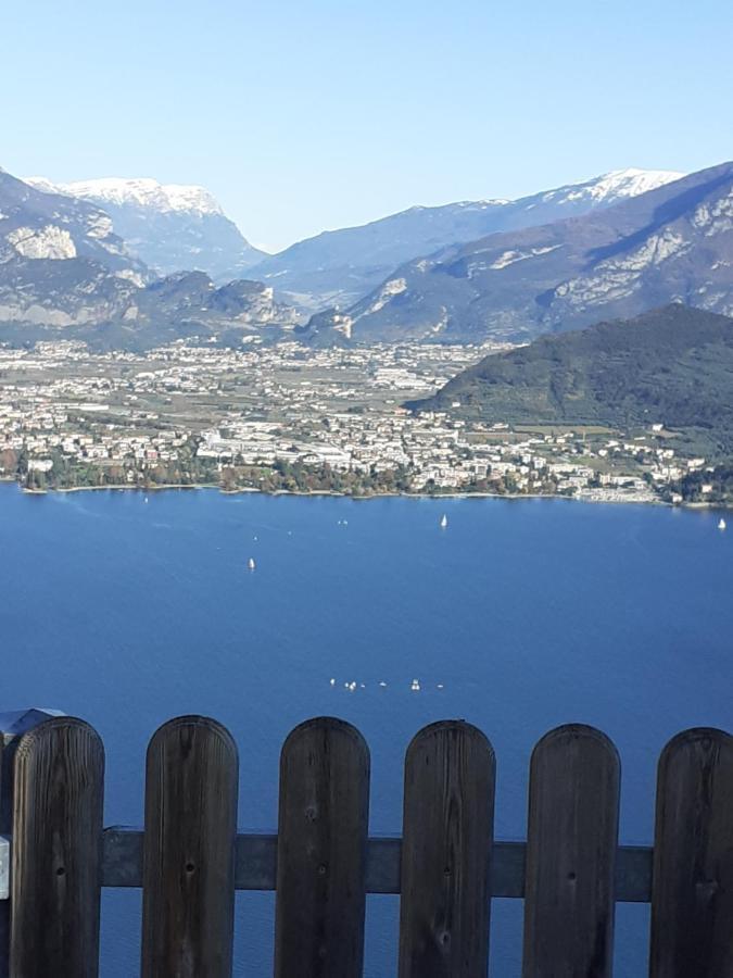 Alla Campanella Riva del Garda Exterior foto